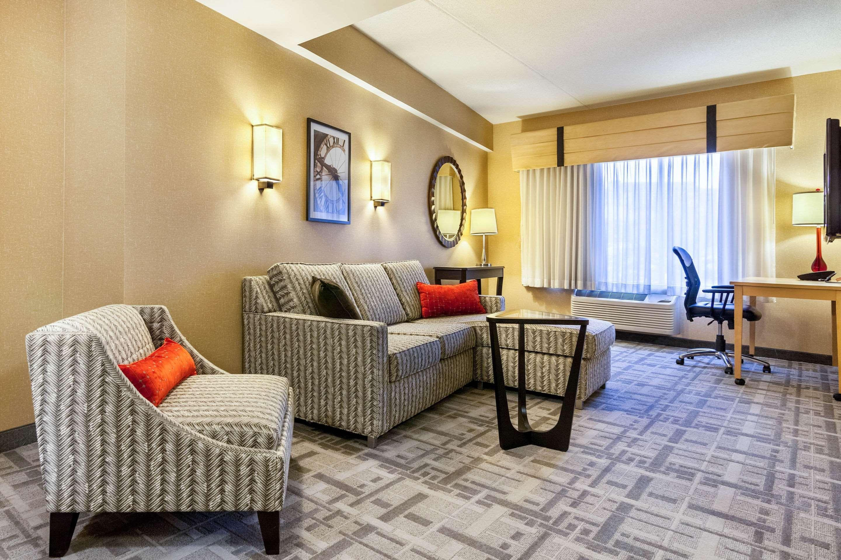 Cambria Hotel Pittsburgh - Downtown מראה חיצוני תמונה