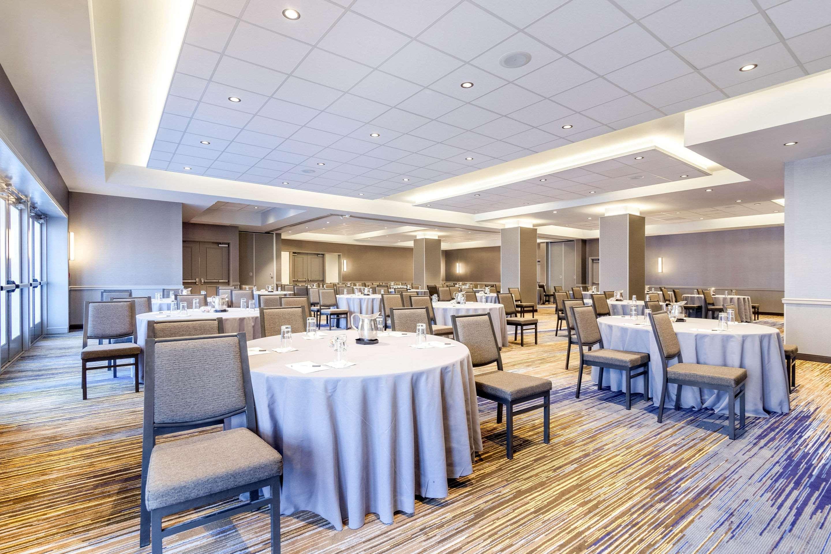Cambria Hotel Pittsburgh - Downtown מראה חיצוני תמונה