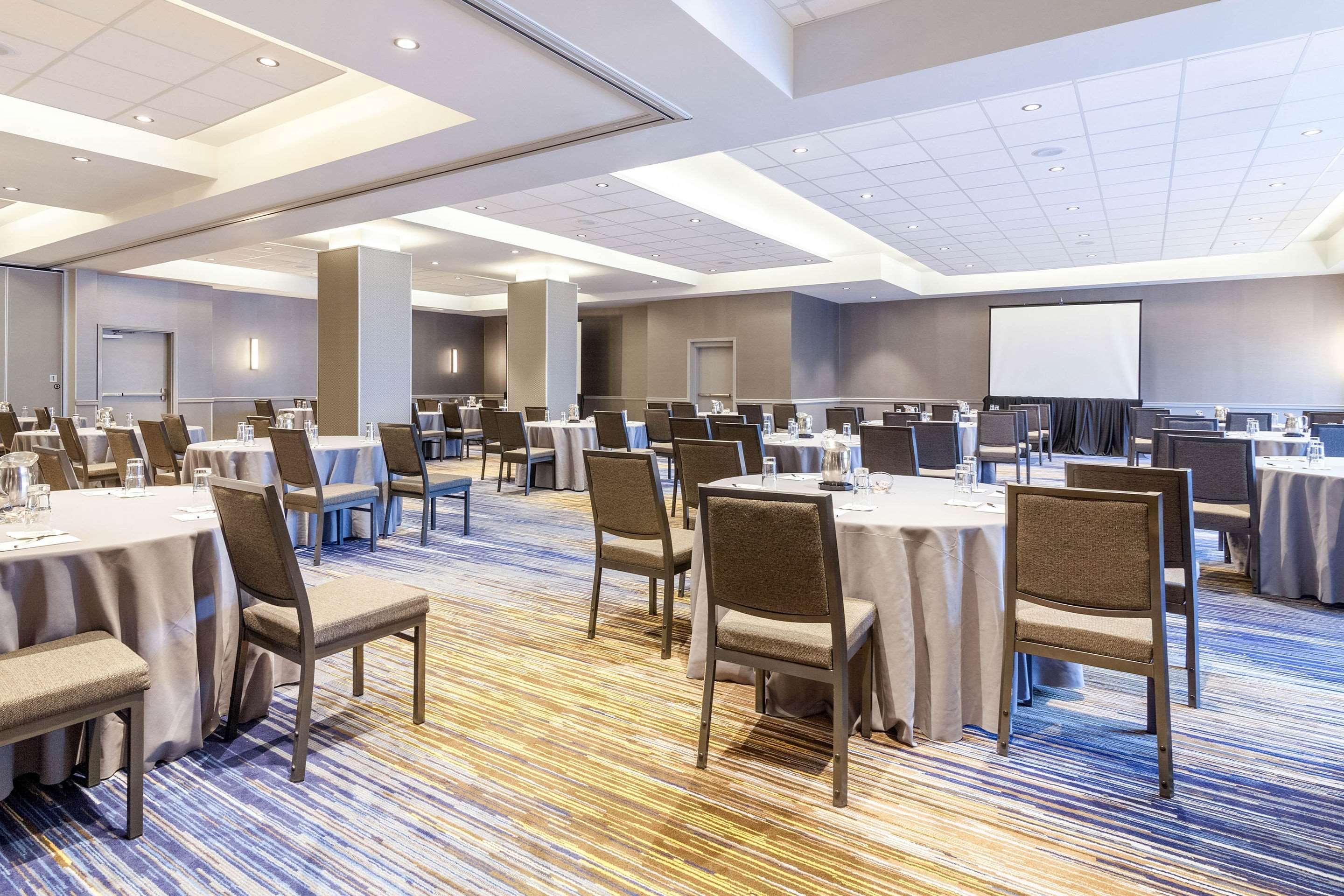 Cambria Hotel Pittsburgh - Downtown מראה חיצוני תמונה