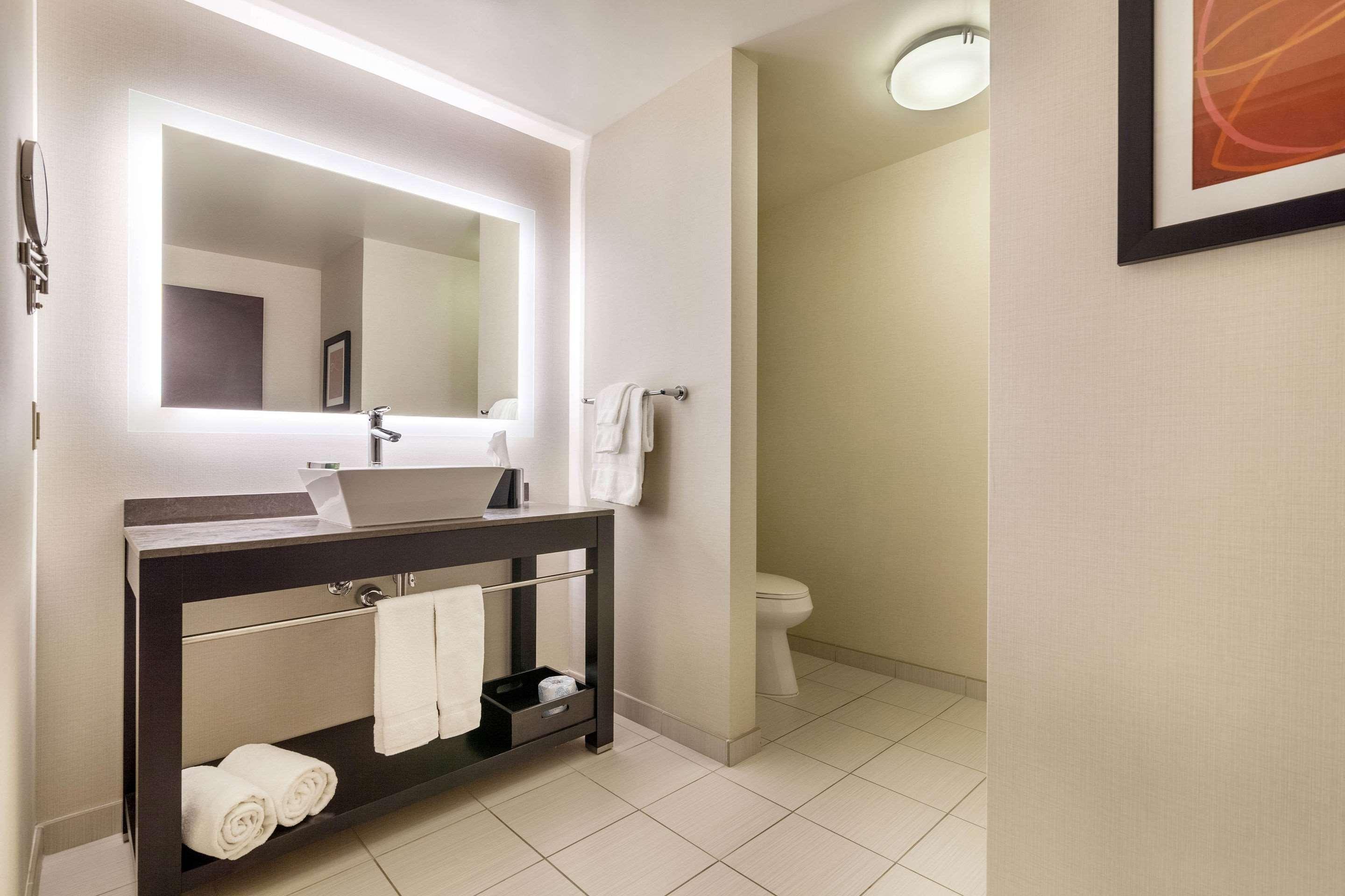 Cambria Hotel Pittsburgh - Downtown מראה חיצוני תמונה