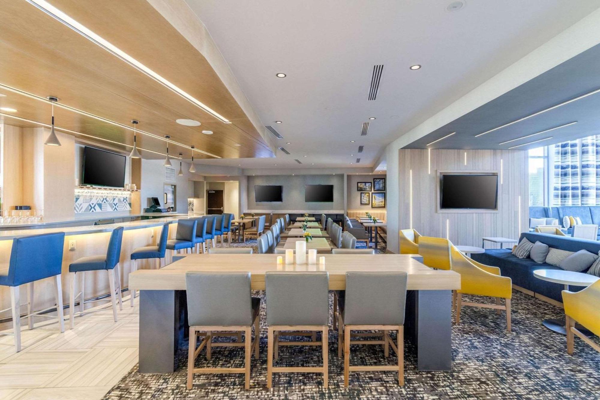 Cambria Hotel Pittsburgh - Downtown מראה חיצוני תמונה
